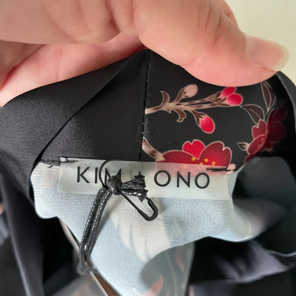 Kim + One Black Floral Cherry Blossom & Crane Robe - Picture 8 of 11